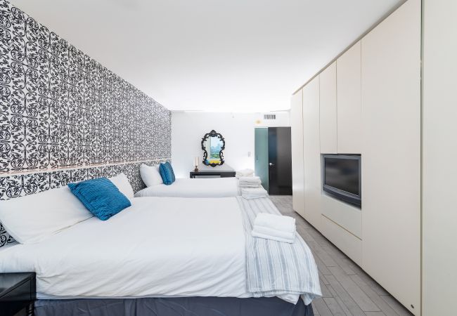 Departamento en Miami Beach - Outstanding 1BR Suite Pool & Bay View Departamento en Miami Beach - Outstanding 1BR Suite Pool & Bay View