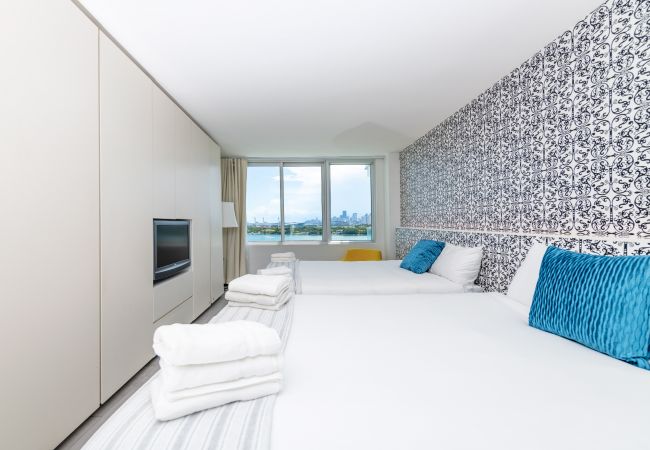 Departamento en Miami Beach - Outstanding 1BR Suite Pool & Bay View Departamento en Miami Beach - Outstanding 1BR Suite Pool & Bay View