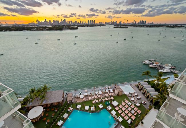 Departamento en Miami Beach - Outstanding 1BR Suite Pool & Bay View