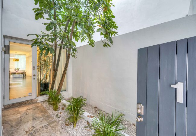 Casa en Miami Beach - Luxurious 5 Story Townhouse in South Beach Casa en Miami Beach - Luxurious 5 Story Townhouse in South Beach