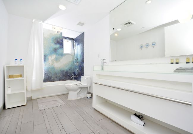 Departamento en Miami Beach - Grand 3-Room Suite Sunset Bay View Departamento en Miami Beach - Grand 3-Room Suite Sunset Bay View