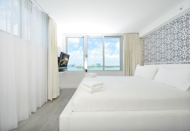 Departamento en Miami Beach - Grand 3-Room Suite Sunset Bay View Departamento en Miami Beach - Grand 3-Room Suite Sunset Bay View