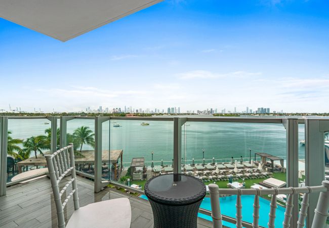 Departamento en Miami Beach - Brilliant 1BR Suite w Bay View 5*