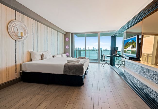 Departamento en Miami Beach - Brilliant 1BR Suite w Bay View 5*