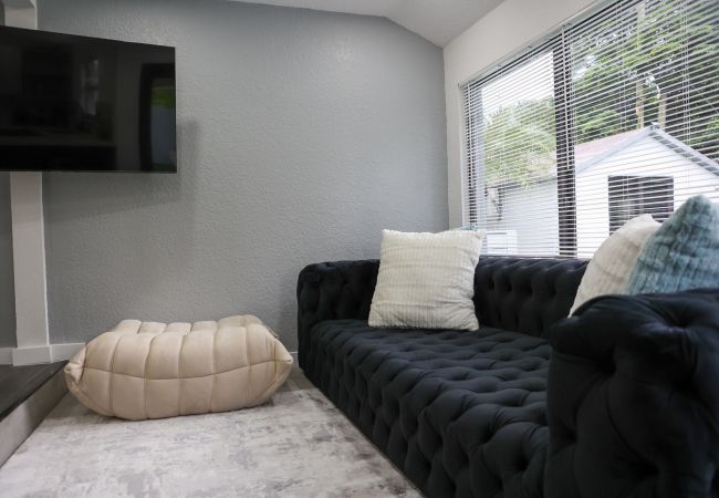 Casa en Miami - Gorgeous 3BR House with Pool Sunset Views Casa en Miami - Gorgeous 3BR House with Pool Sunset Views