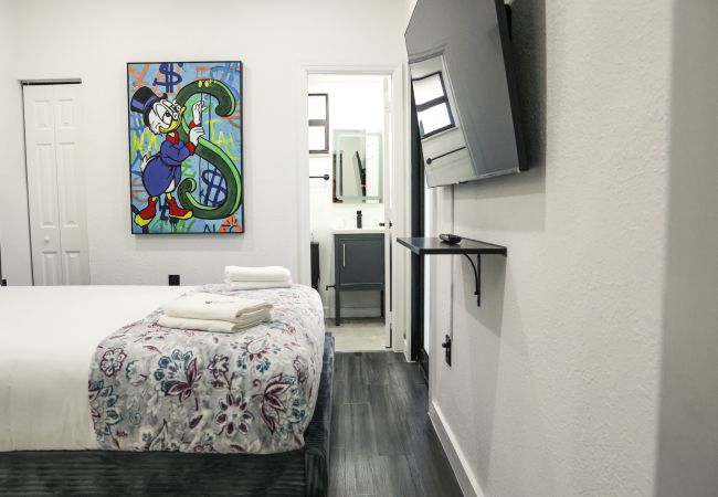 Casa en Miami - Gorgeous 3BR House with Pool Sunset Views Casa en Miami - Gorgeous 3BR House with Pool Sunset Views