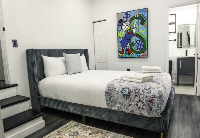 Casa en Miami - Gorgeous 3BR House with Pool Sunset Views Casa en Miami - Gorgeous 3BR House with Pool Sunset Views