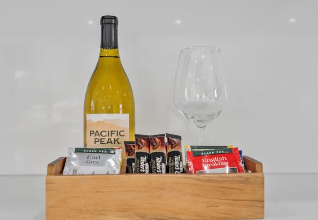 Casa en Miami - Chic & Modern Home w Pool, 3BR 7 guests Casa en Miami - Chic & Modern Home w Pool, 3BR 7 guests