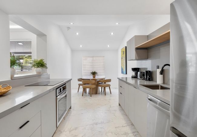 Casa en Miami - Beautiful Miami Home w Pool Central Location 10ppl Casa en Miami - Beautiful Miami Home w Pool Central Location 10ppl