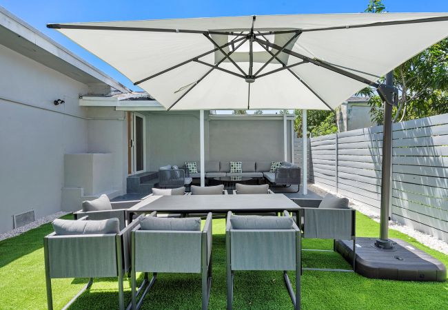 Casa en Miami - Beautiful Miami Home w Pool Central Location 10ppl Casa en Miami - Beautiful Miami Home w Pool Central Location 10ppl