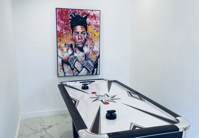 Casa en Miami - Beautiful Miami Home w Pool Central Location 10ppl Casa en Miami - Beautiful Miami Home w Pool Central Location 10ppl