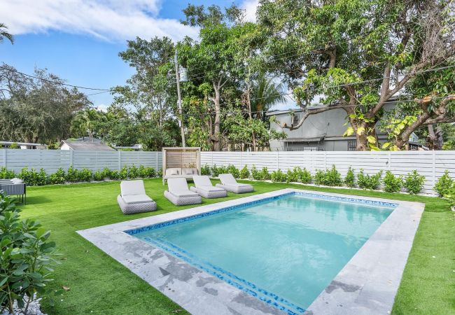 Casa en Miami - Beautiful Miami Home w Pool Central Location 10ppl