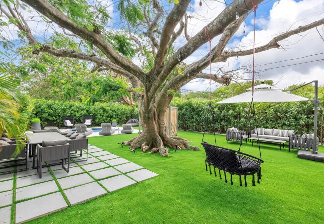 Casa en Miami - EXTRAORDINARY HOUSE 4BR DESIGN DISTRICT Casa en Miami - EXTRAORDINARY HOUSE 4BR DESIGN DISTRICT