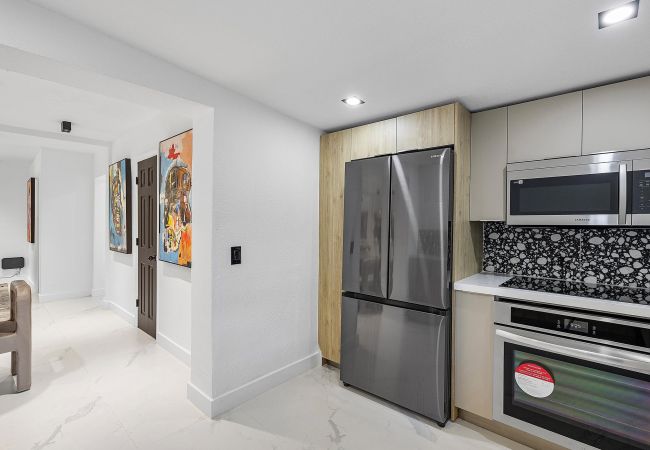 Casa en Miami - EXTRAORDINARY HOUSE 4BR DESIGN DISTRICT Casa en Miami - EXTRAORDINARY HOUSE 4BR DESIGN DISTRICT