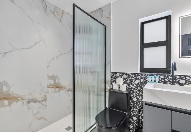 Casa en Miami - EXTRAORDINARY HOUSE 4BR DESIGN DISTRICT Casa en Miami - EXTRAORDINARY HOUSE 4BR DESIGN DISTRICT