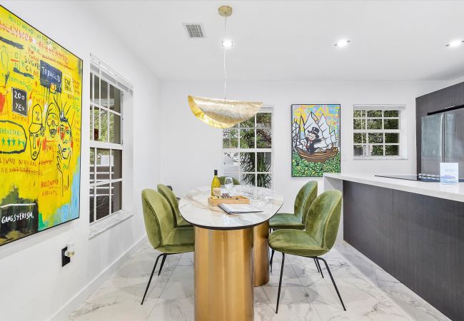 Casa en Miami - MODERN DESIGN DISTRICT HOUSE 7 GUESTS WITH POOL Casa en Miami - MODERN DESIGN DISTRICT HOUSE 7 GUESTS WITH POOL