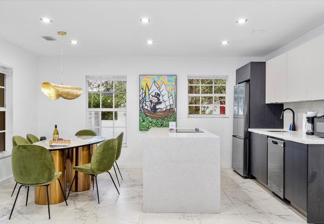 Casa en Miami - MODERN DESIGN DISTRICT HOUSE 7 GUESTS WITH POOL Casa en Miami - MODERN DESIGN DISTRICT HOUSE 7 GUESTS WITH POOL