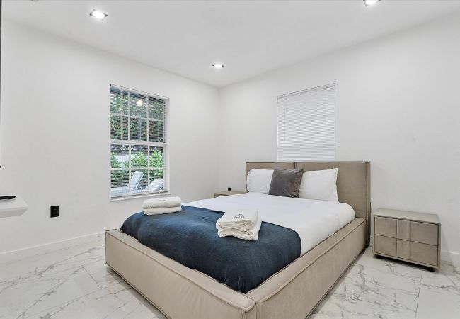 Casa en Miami - MODERN DESIGN DISTRICT HOUSE 7 GUESTS WITH POOL Casa en Miami - MODERN DESIGN DISTRICT HOUSE 7 GUESTS WITH POOL