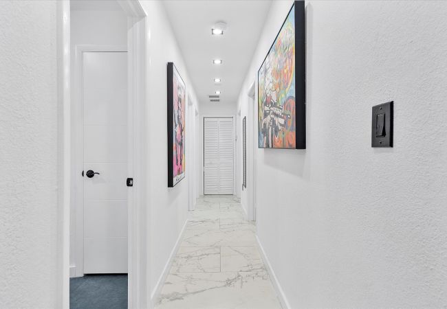 Casa en Miami - MODERN DESIGN DISTRICT HOUSE 7 GUESTS WITH POOL Casa en Miami - MODERN DESIGN DISTRICT HOUSE 7 GUESTS WITH POOL