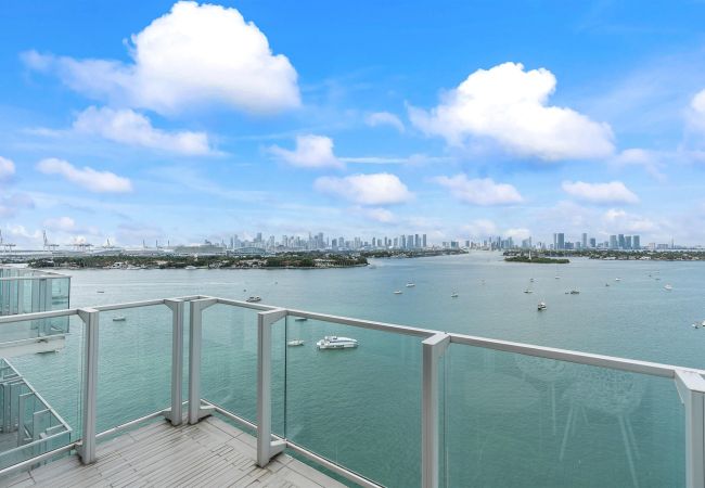 Estudio en Miami Beach - AMAZING STUDIO W BAY VIEW Estudio en Miami Beach - AMAZING STUDIO W BAY VIEW