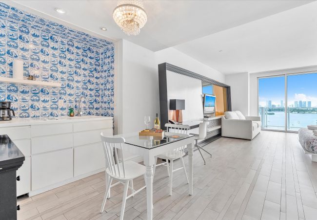 Estudio en Miami Beach - AMAZING STUDIO W BAY VIEW Estudio en Miami Beach - AMAZING STUDIO W BAY VIEW