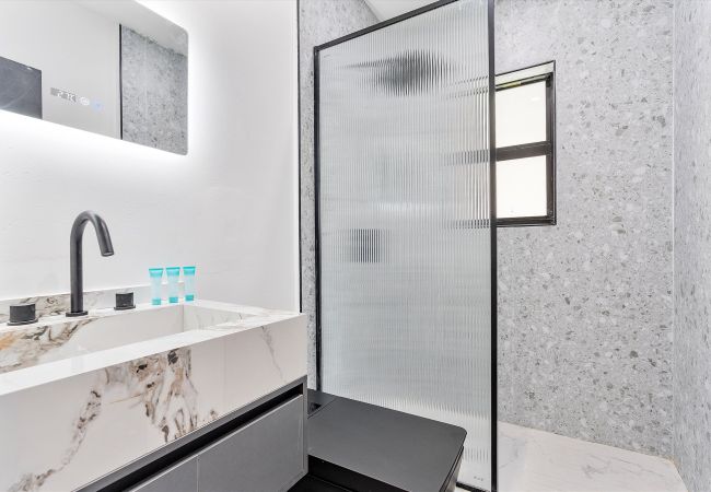 Casa en Coral Gables - Cozy & Modern Coral Gables Holiday Oasis W pool Casa en Coral Gables - Cozy & Modern Coral Gables Holiday Oasis W pool