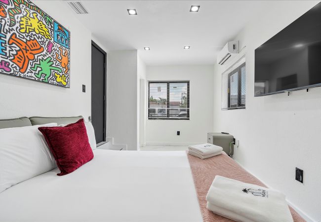 Casa en Coral Gables - Cozy & Modern Coral Gables Holiday Oasis W pool Casa en Coral Gables - Cozy & Modern Coral Gables Holiday Oasis W pool