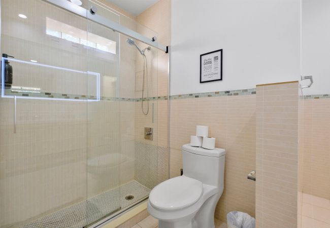 Casa en Miami - 6br Glamorous oasis Villa W Pool & Beach Volleybal Casa en Miami - 6br Glamorous oasis Villa W Pool & Beach Volleybal