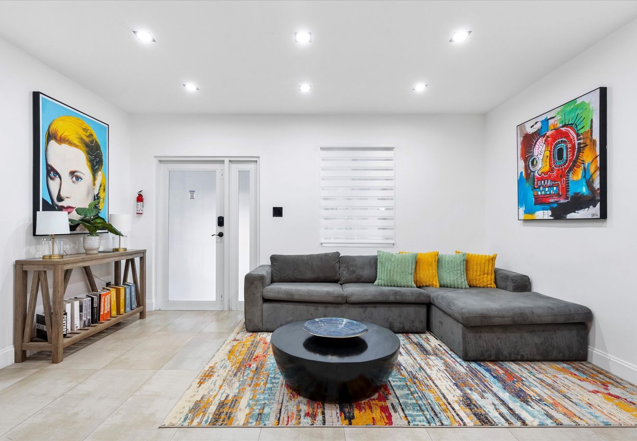Casa en Miami - Divine Miami Vacation Home W large pool
