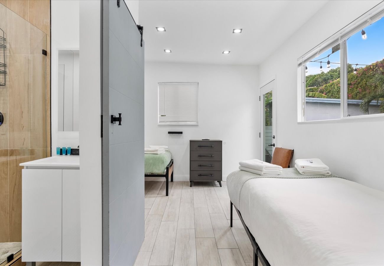 Casa en Miami - Divine Miami Vacation Home W large pool