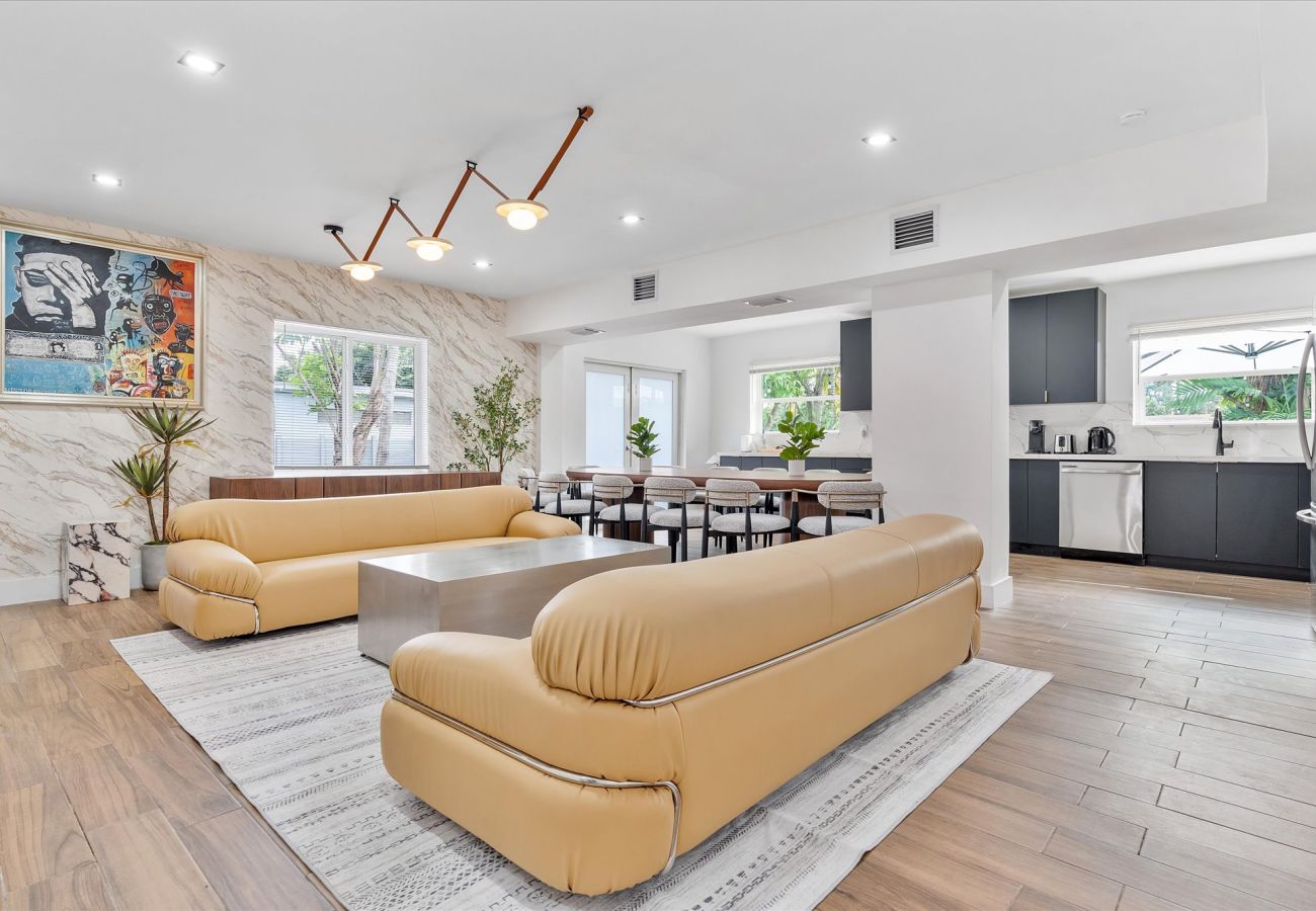 Casa en Miami - Elite Resort style pool estate W tremendous backya