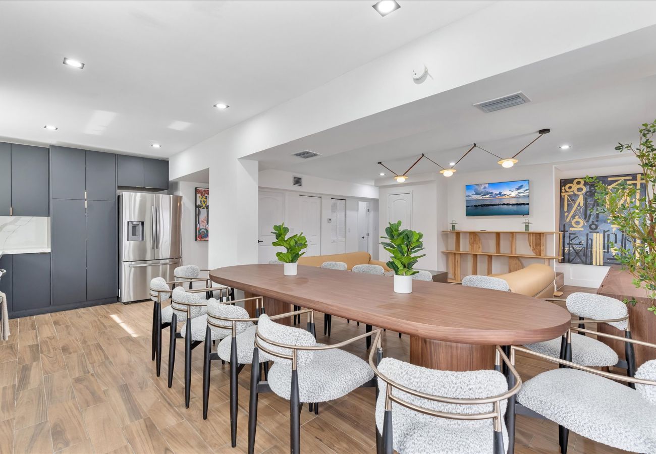 Casa en Miami - Elite Resort style pool estate W tremendous backya