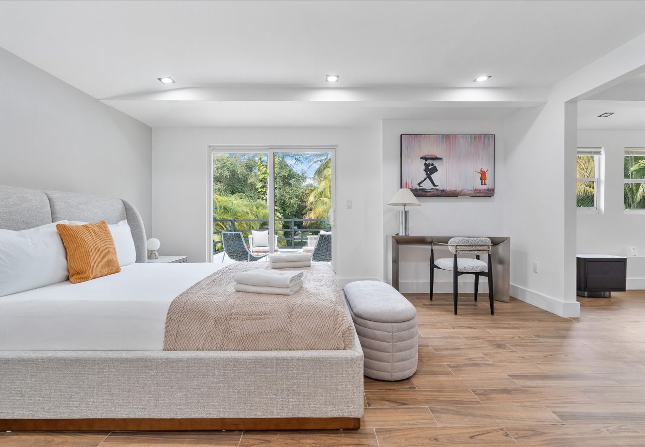 Casa en Miami - Elite Resort style pool estate W tremendous backya