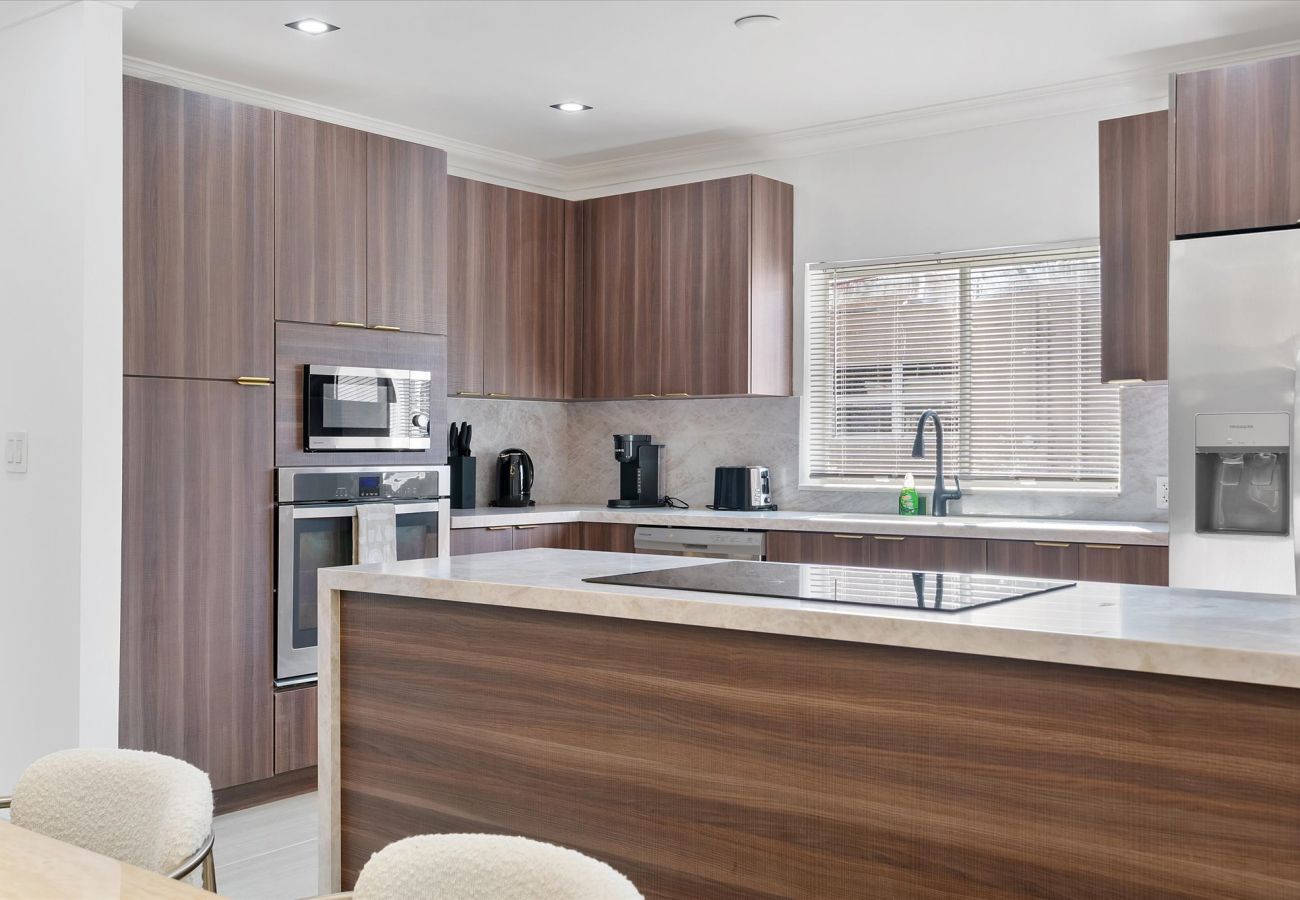 Casa en Miami - The Group Poolside Miami Heaven House