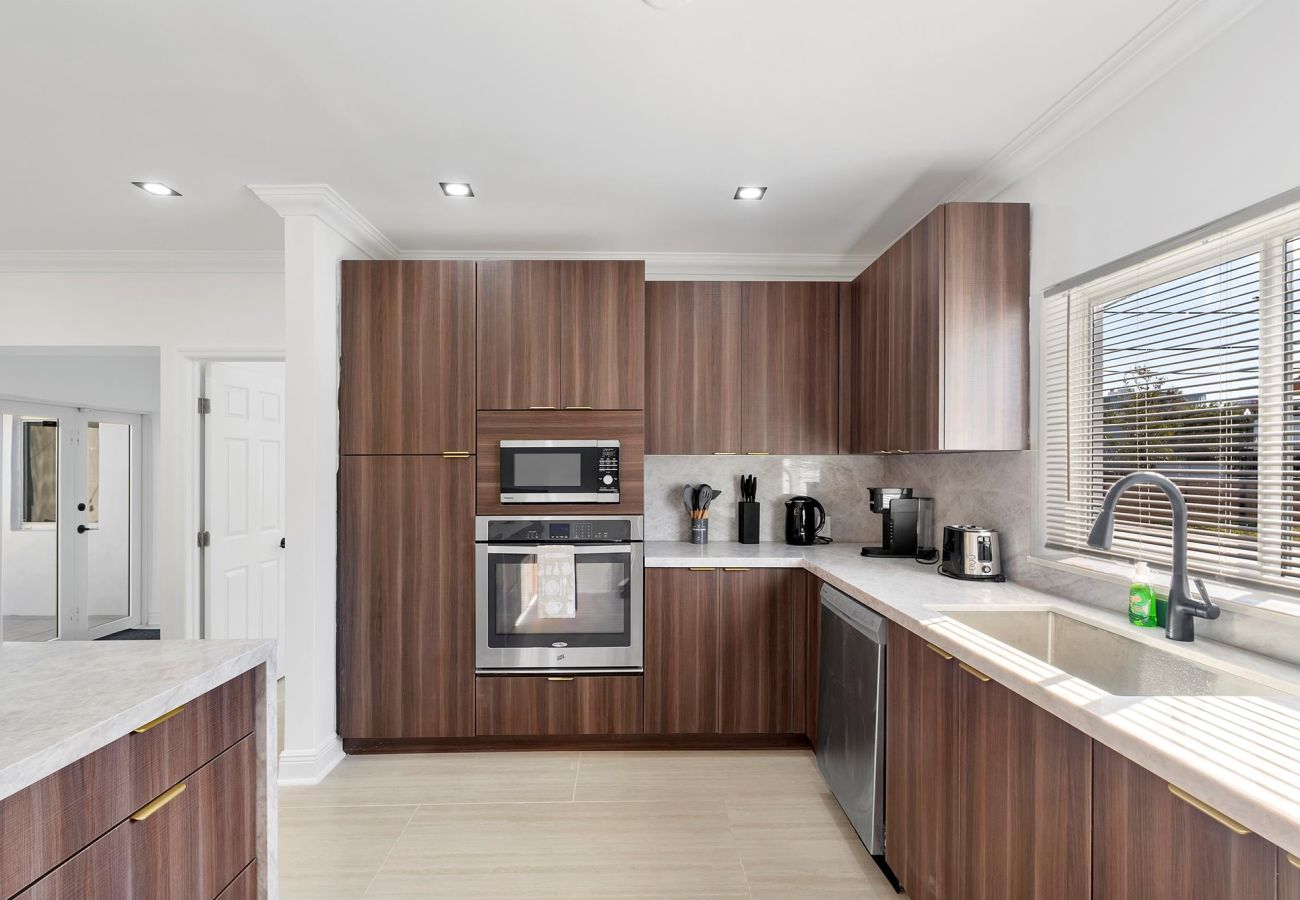 Casa en Miami - The Group Poolside Miami Heaven House