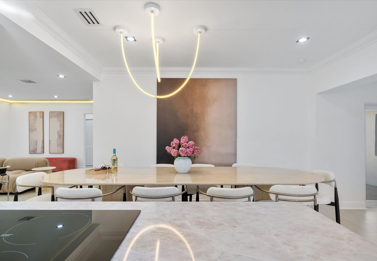 Casa en Miami - The Group Poolside Miami Heaven House