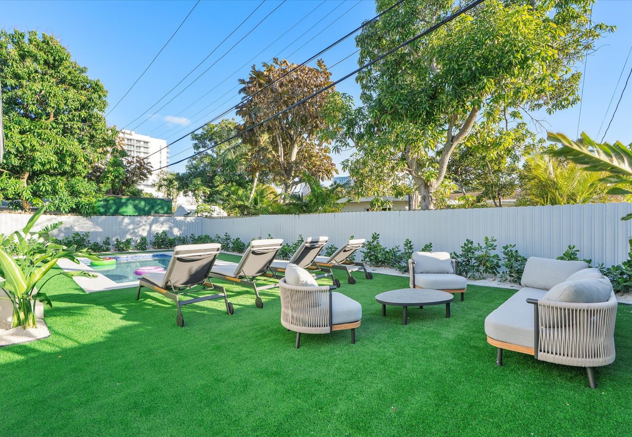 Casa en Miami - The Group Poolside Miami Heaven House