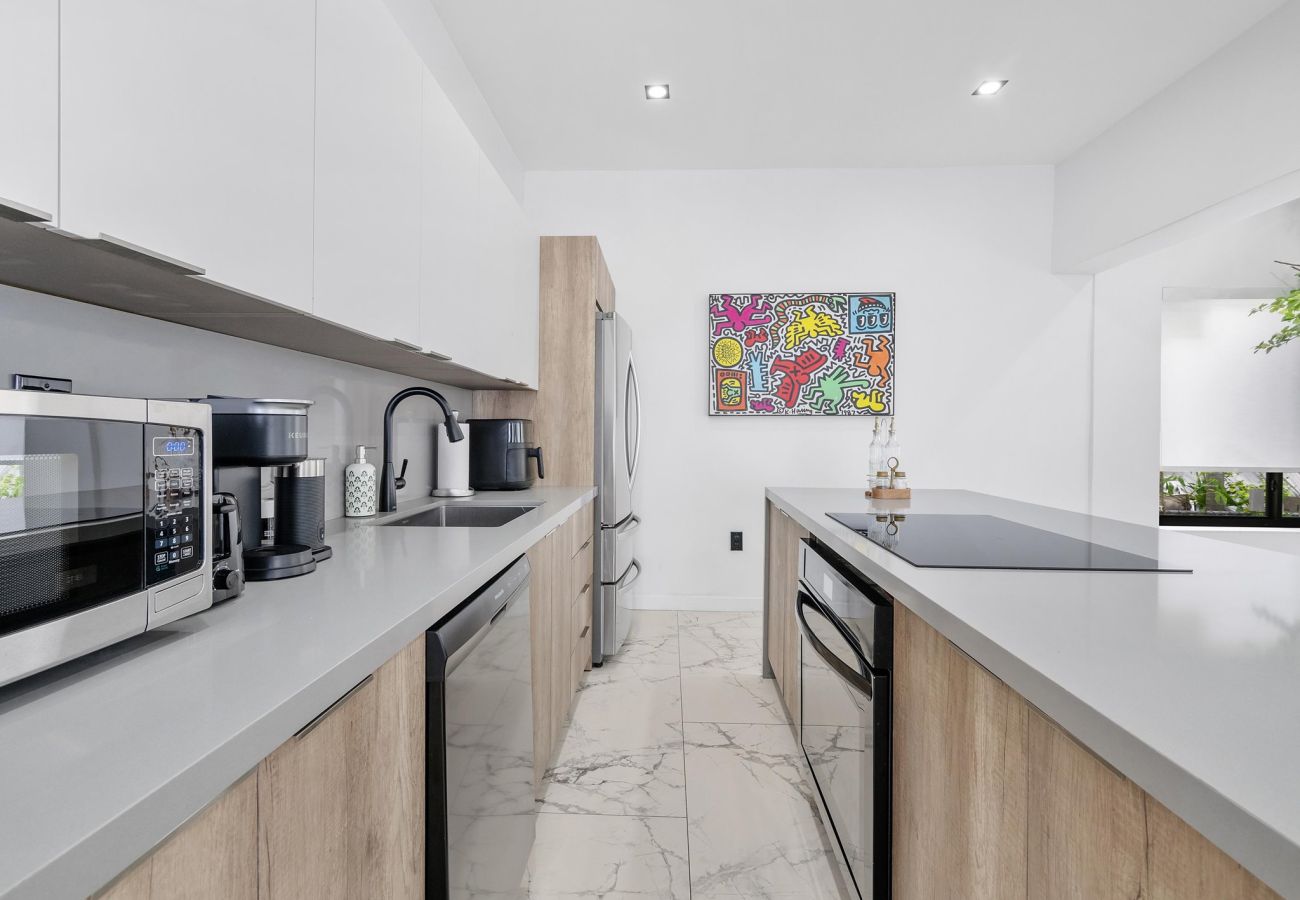 Casa en Miami - Vibrant Modern Miami Gateway / 14  Guests