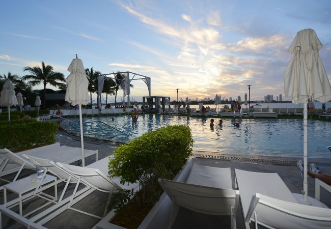 Apartment in Miami Beach - Outstanding 1BR Suite Pool & Bay View