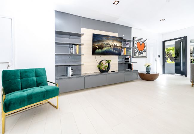 House in Miami - Wonderful Home with Jacuzzi in Wynwood House in Miami - Wonderful Home with Jacuzzi in Wynwood