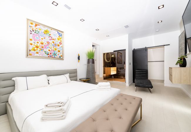 House in Miami - Wonderful Home with Jacuzzi in Wynwood House in Miami - Wonderful Home with Jacuzzi in Wynwood