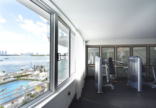 Apartment in Miami Beach - Grand 3-Room Suite Sunset Bay View