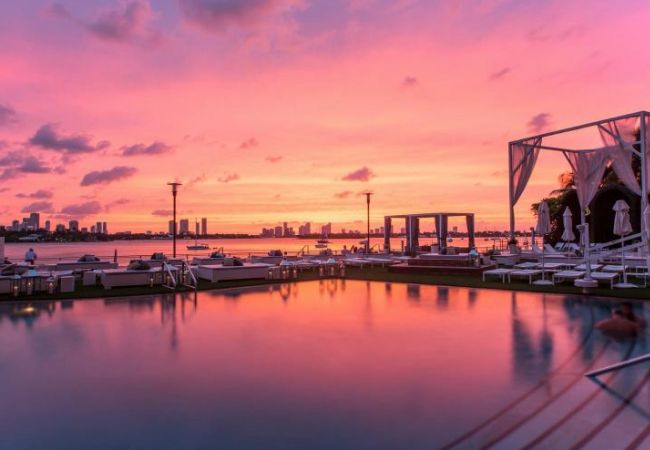 Apartment in Miami Beach - Brilliant 1BR Suite w Bay View 5* Apartment in Miami Beach - Brilliant 1BR Suite w Bay View 5*
