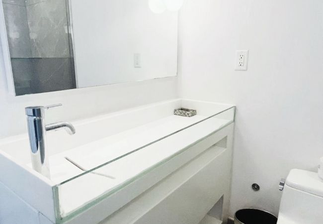 Apartment in Miami Beach - Cool Penthouse w Ocean View 5* Hotel