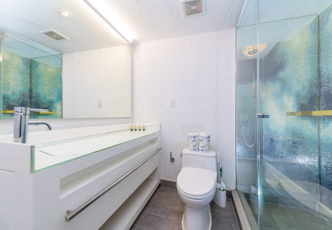 Studio in Miami Beach - Fantastic Studio w Pool South Beach 5* Hotel Studio in Miami Beach - Fantastic Studio w Pool South Beach 5* Hotel