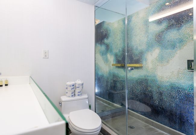 Studio in Miami Beach - Fantastic Studio w Pool South Beach 5* Hotel Studio in Miami Beach - Fantastic Studio w Pool South Beach 5* Hotel