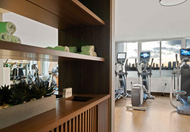 Studio in Miami Beach - Fantastic Studio w Pool South Beach 5* Hotel Studio in Miami Beach - Fantastic Studio w Pool South Beach 5* Hotel