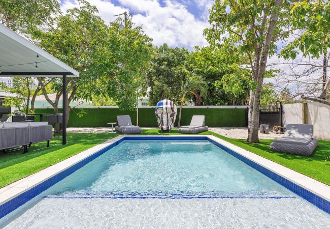 House in Miami - MAGNIFICENT HOUSE 5BR W POOL  12PPL PRIME LOCATION House in Miami - MAGNIFICENT HOUSE 5BR W POOL  12PPL PRIME LOCATION