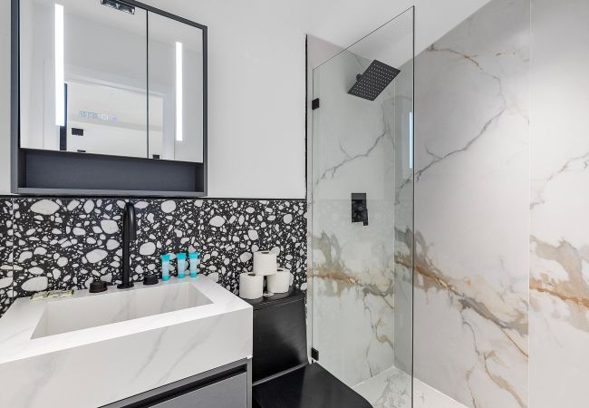 House in Miami - EXTRAORDINARY HOUSE 4BR DESIGN DISTRICT House in Miami - EXTRAORDINARY HOUSE 4BR DESIGN DISTRICT