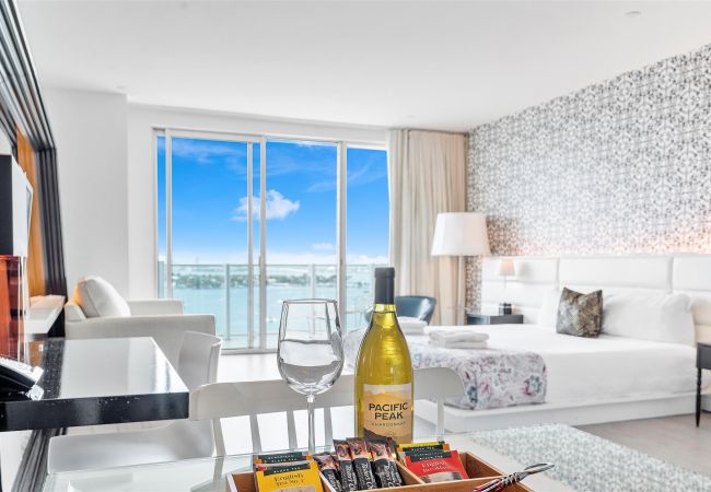 Studio in Miami Beach - AMAZING STUDIO W BAY VIEW Studio in Miami Beach - AMAZING STUDIO W BAY VIEW